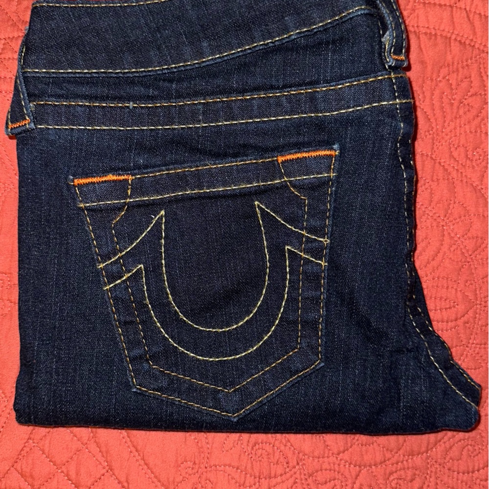 Cute True Religion Jeans cropped/capri pants style in size 30